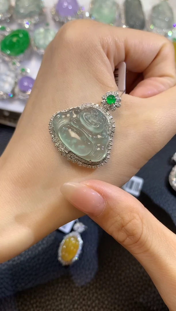 翡翠18K金镶嵌吊坠(不含链)Z91