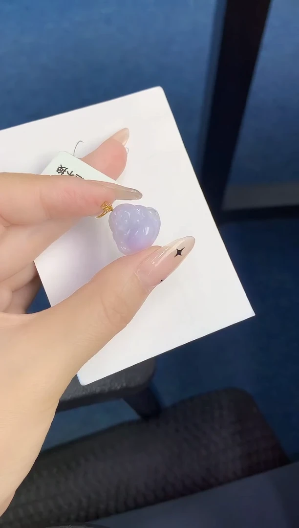颈饰18K金镶嵌翡翠缅甸天然翡翠A货