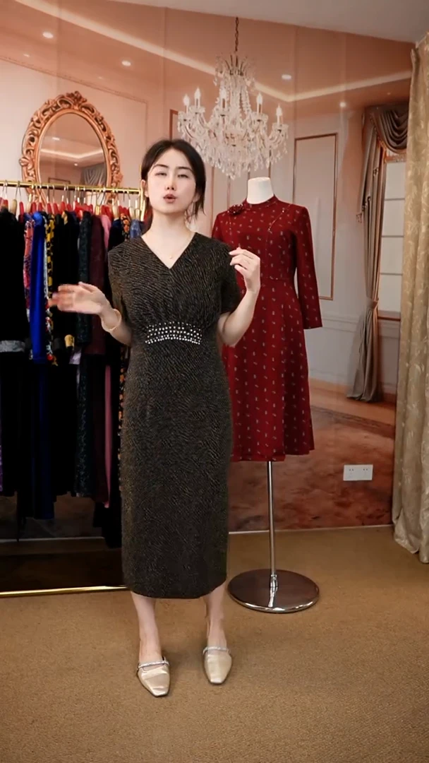 挂脖款好看的连衣裙 99