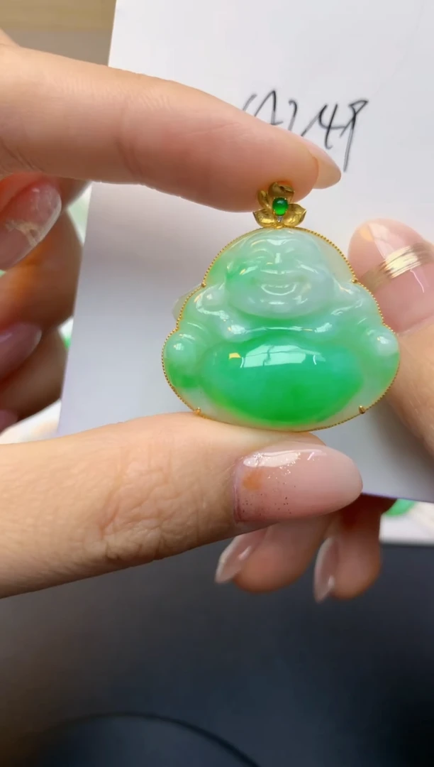 颈饰18K金镶嵌翡翠天然A货缅甸翡翠百元以上9元证书费自理