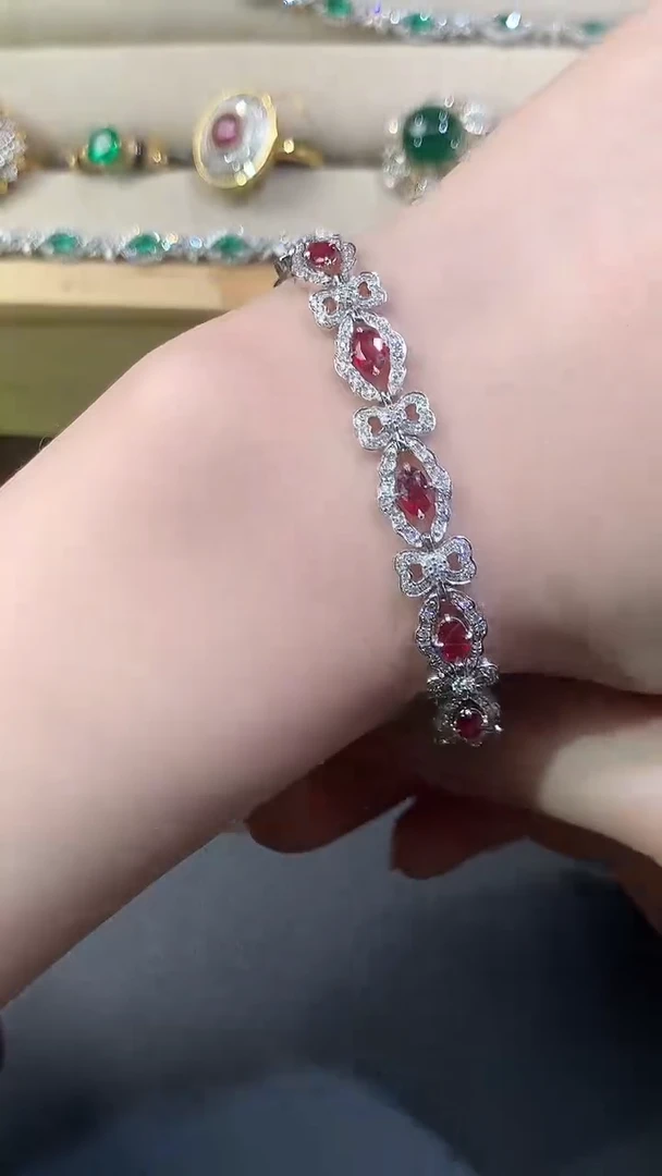 18K金镶嵌手链红宝石D297|13800