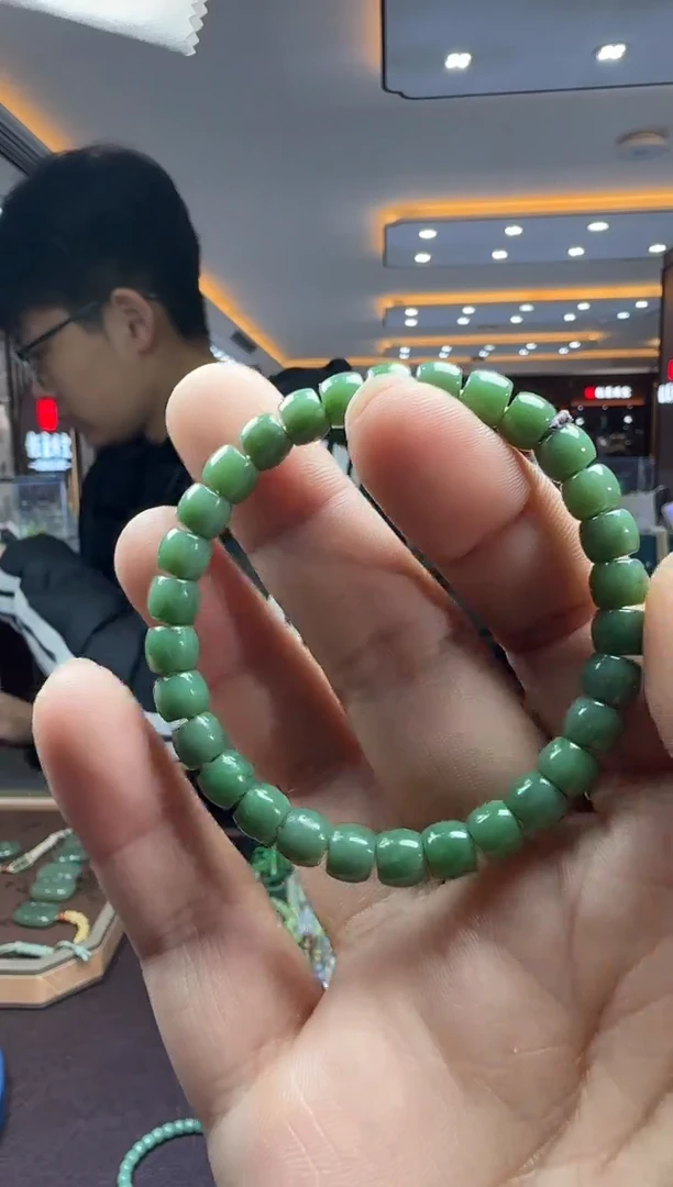 未镶嵌和田玉挂件【陆102】68 7023 多样性发其一