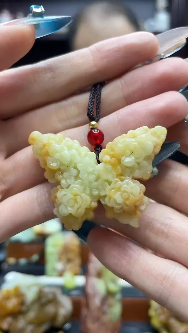 未镶嵌岫玉吊坠·