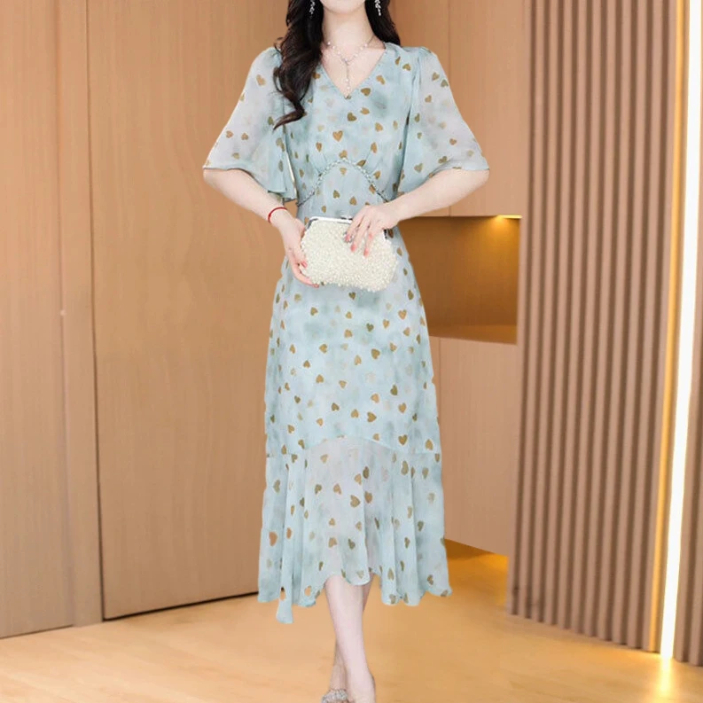 法式碎花连衣裙2025年夏季中长款减龄洋气遮肉显瘦a字裙子