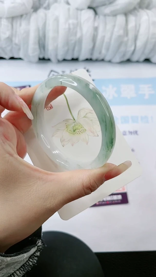 【闪购商品】石英质玉手镯未镶嵌多样性发货P632