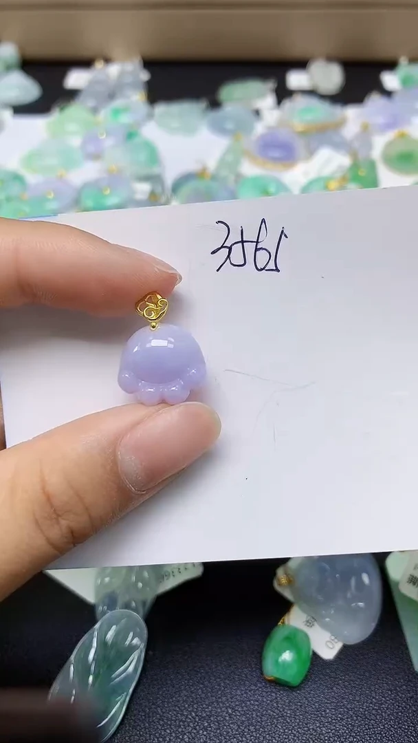 翡翠未镶嵌颈饰 天然缅甸翡翠A货