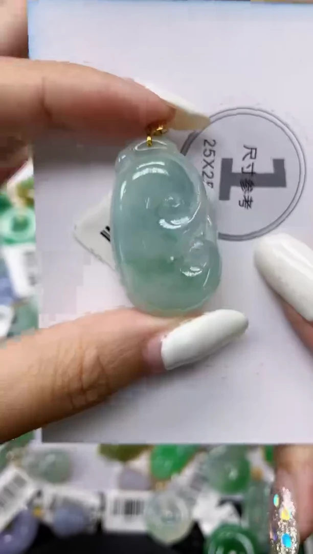 颈饰18K金镶嵌翡翠11111111111