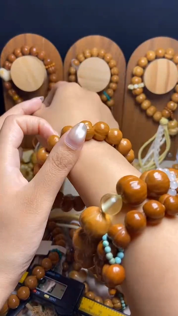 手串猴头核桃J****.全品龙炎爱心小熊三通 吊二个屁桃
