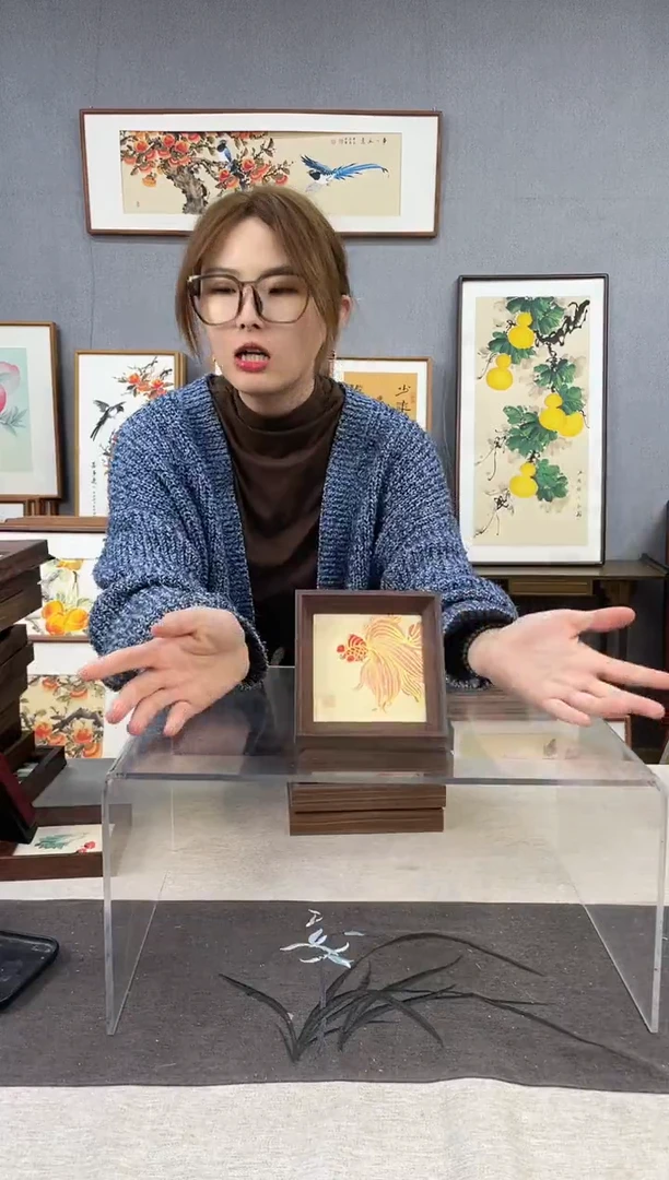 【闪购商品】国画刘凤娜-5寸-小摆台作品- 小金鱼