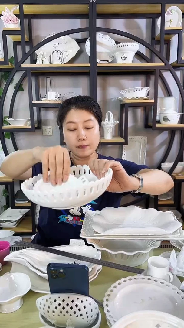 陶瓷镂空水果盘送酱料蝶