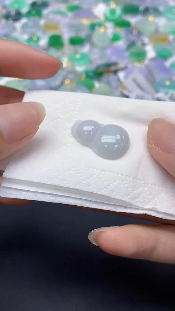 翡翠未镶嵌颈饰天然缅甸a货翡翠