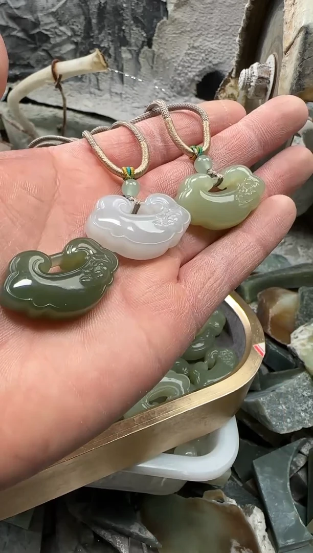 【闪购商品】和田玉颈饰未镶嵌吊坠多样性 拍一发一件