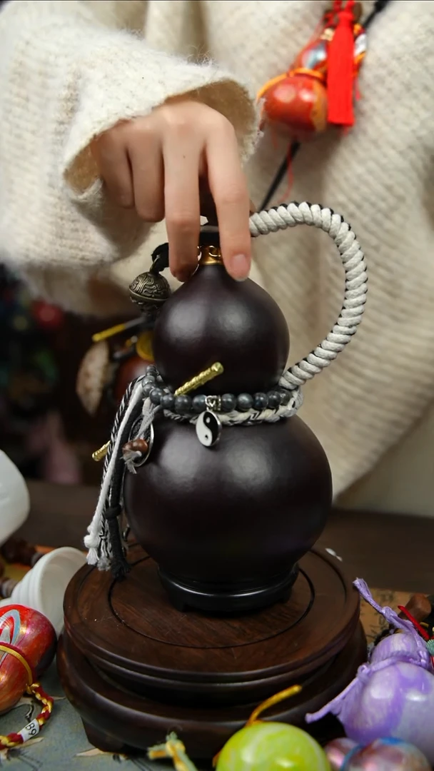 1032号780ml左右非遗大漆酒葫芦