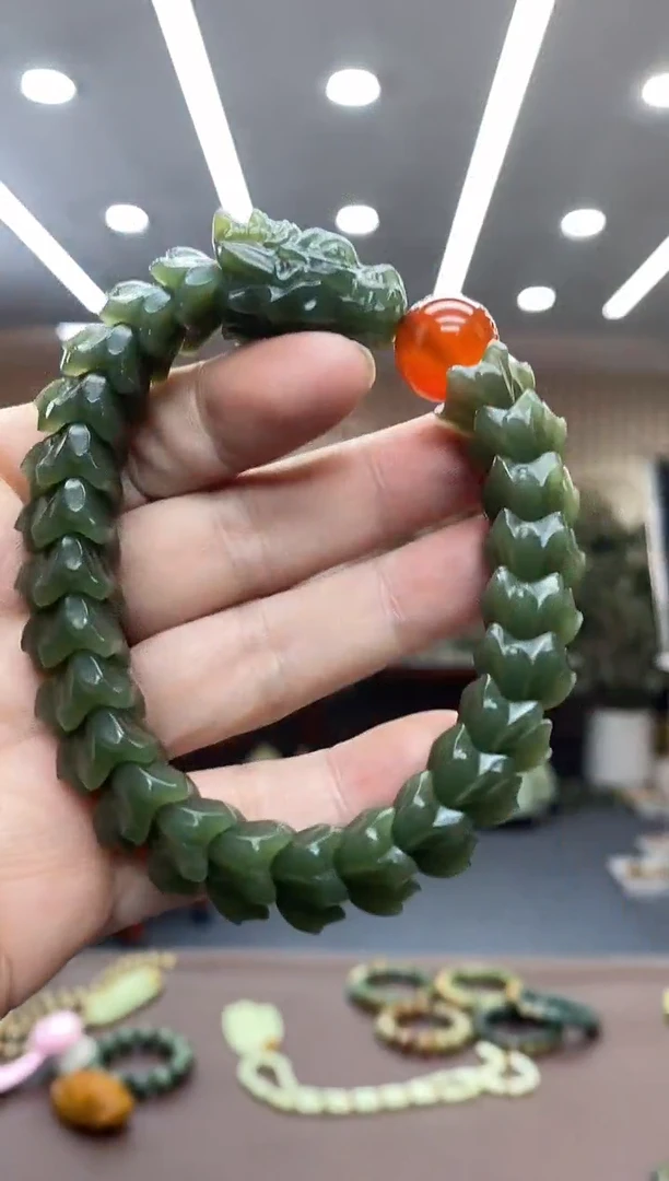 未镶嵌手链透闪石质玉手串