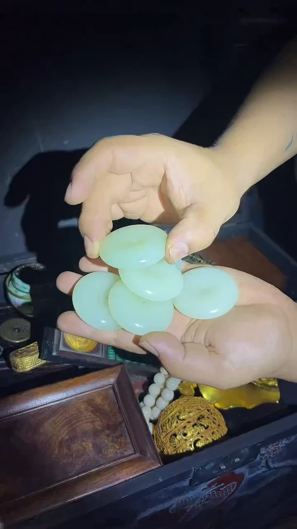 和田玉未镶嵌挂件和田玉平安扣.1件.白