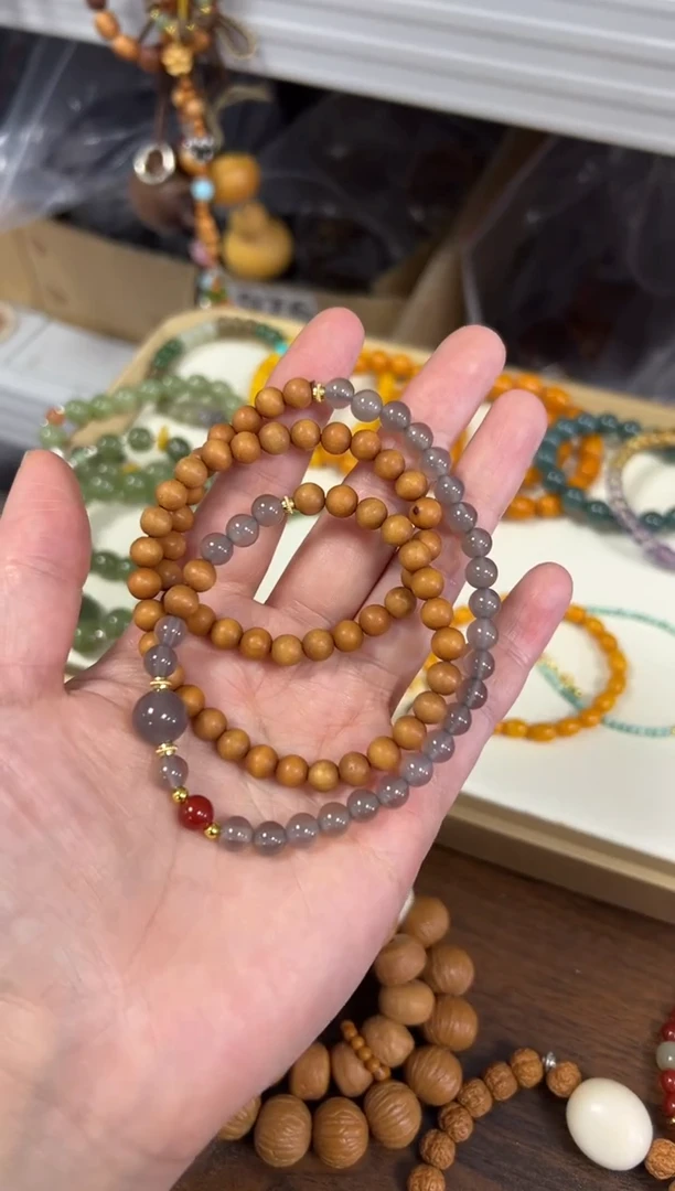 未镶嵌檀香木手串黑肉老檀香木玛瑙款多圈[2902]