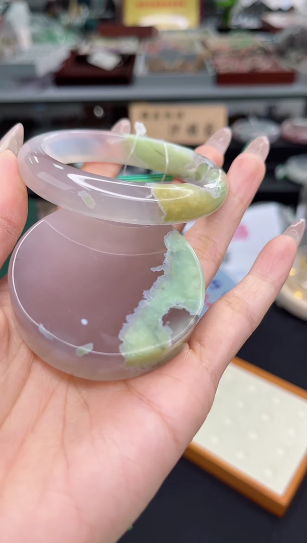 【闪购商品】石英质玉手镯未镶嵌56圈口（赠品镯心）S9002