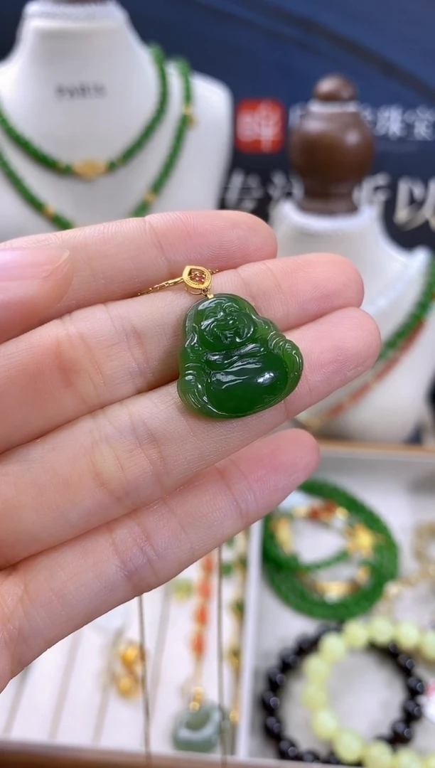 和田玉18K金镶嵌颈饰cg