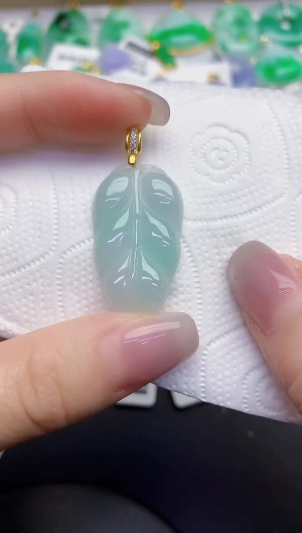 颈饰未镶嵌翡翠缅甸天然翡翠A货