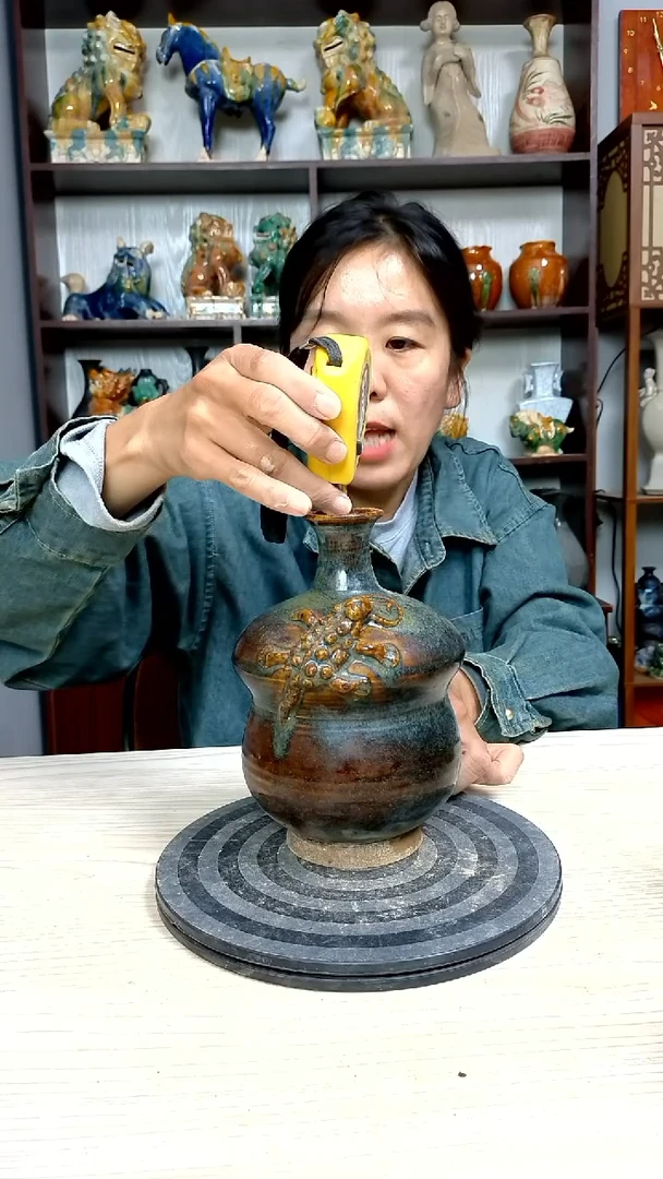 经典精美复古风格瓷器