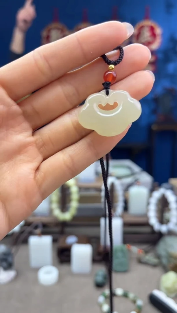 【闪购商品】和田玉颈饰未镶嵌1