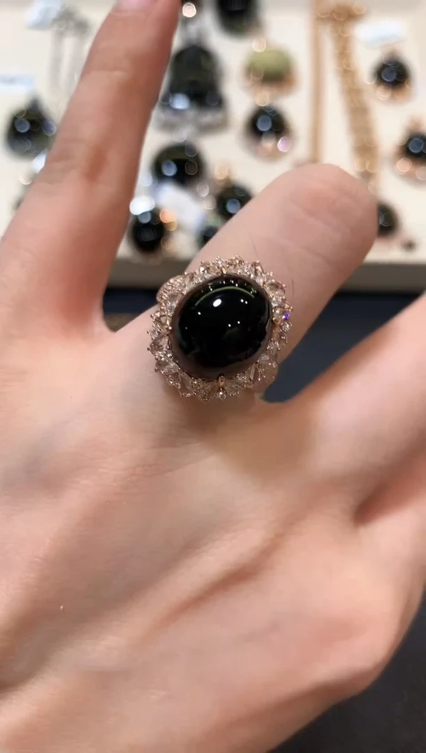 翡翠戒指18K金镶嵌m112