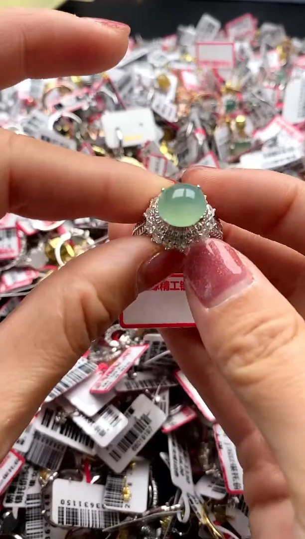 【闪购商品】翡翠戒指未镶嵌111111111    0