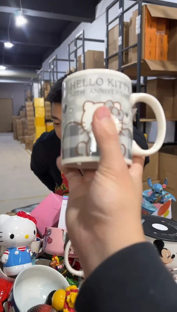 【闪购商品】杯陶瓷灰色格子kt猫咖啡杯