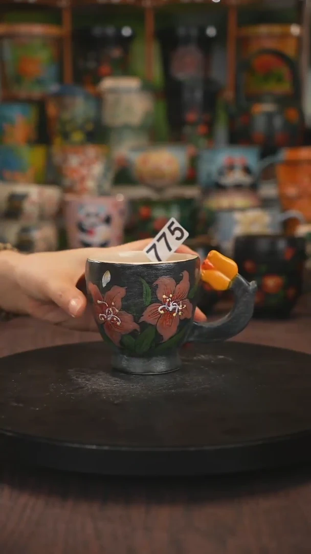 杯子手绘釉下彩775