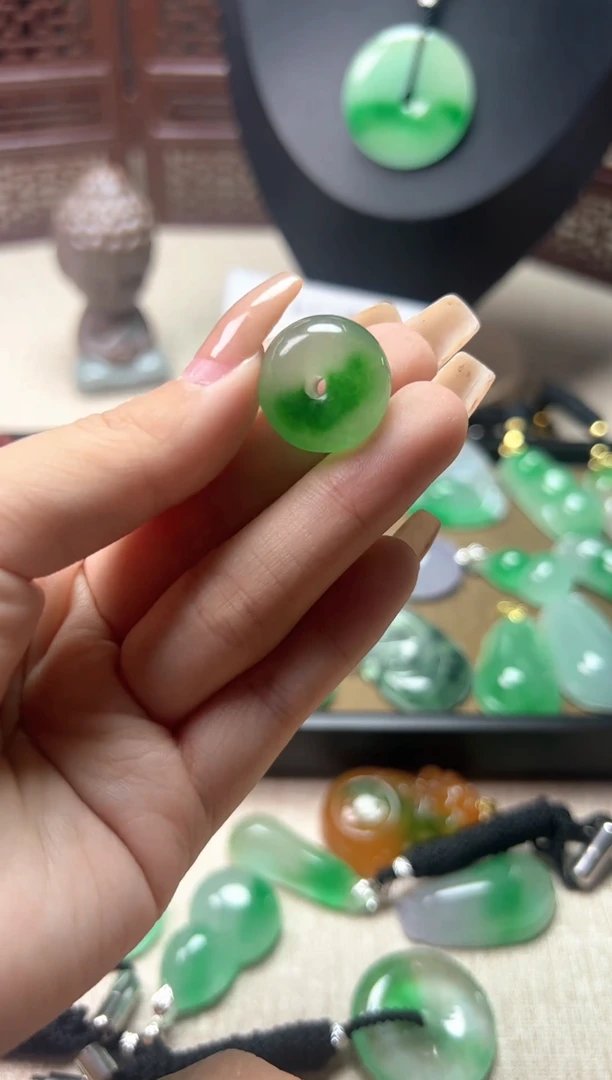 颈饰未镶嵌翡翠所见即所得，一图一物