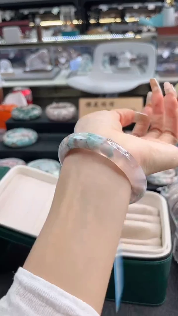 未镶嵌手镯石英质玉圈口（赠品镯心）