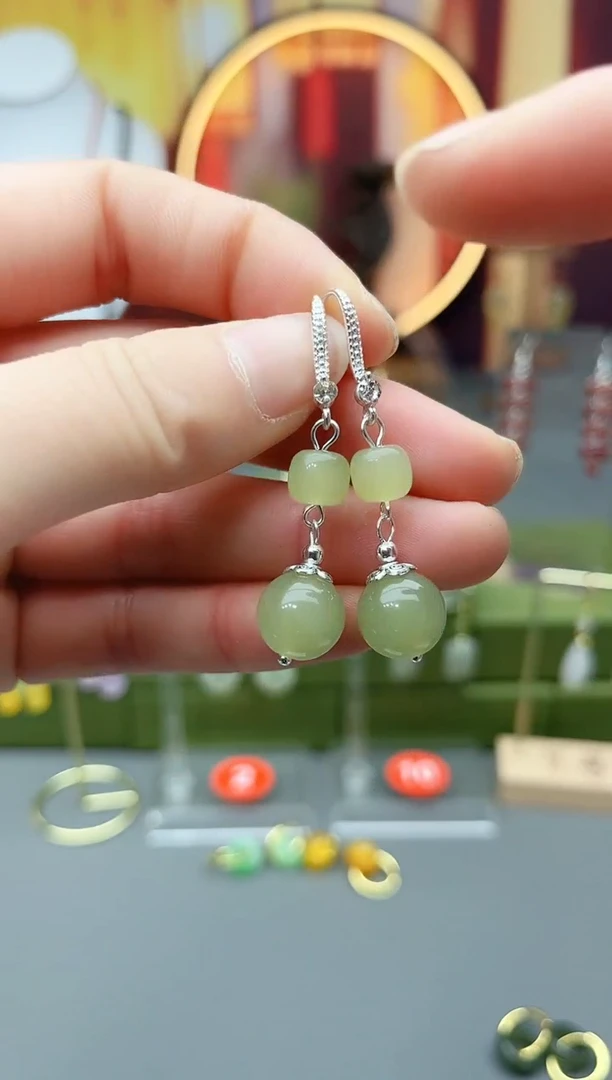 未镶嵌东陵石耳饰430000