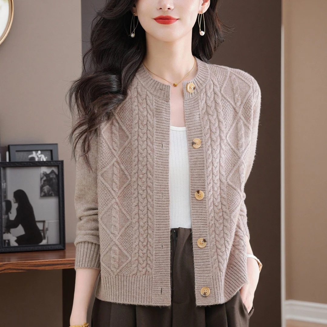 纯100羊绒衫2025春秋季新款圆领洋气女士针织开衫爆款毛衣外套女