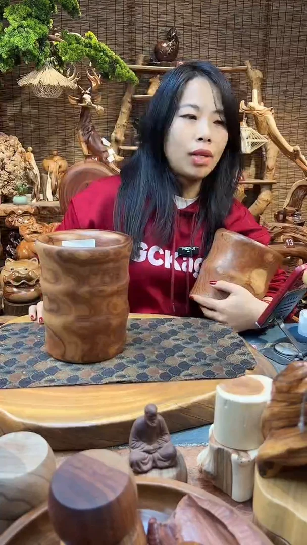 木宝****己香樟木-储物罐摆件