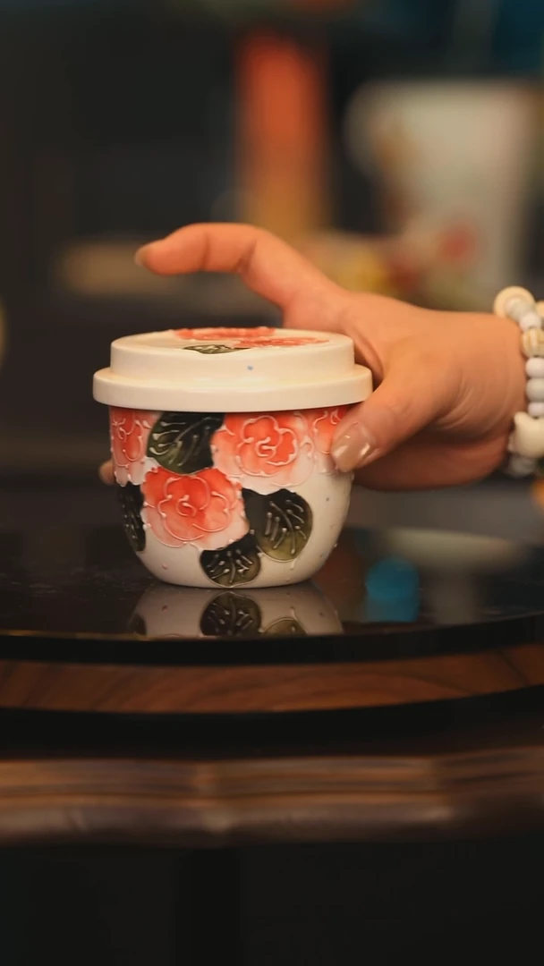 【闪购商品】摆件景德镇釉下彩绘设计师款陶瓷