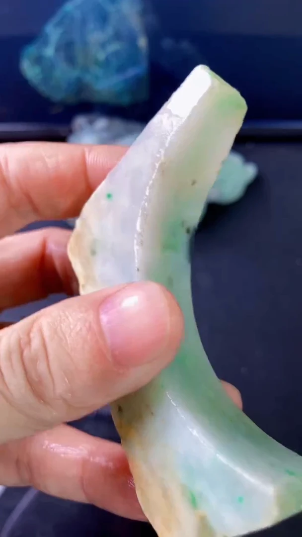 【闪购商品】翡翠颈饰未镶嵌242天然A货翡翠