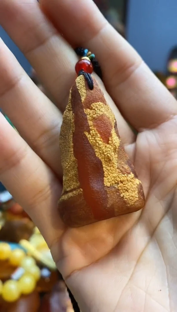 琥珀颈饰未镶嵌吊坠
