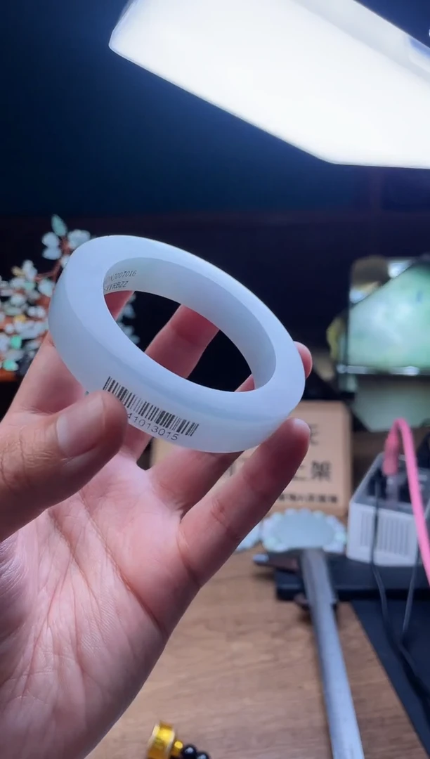 【闪购商品】定制翡翠手镯未镶嵌定制