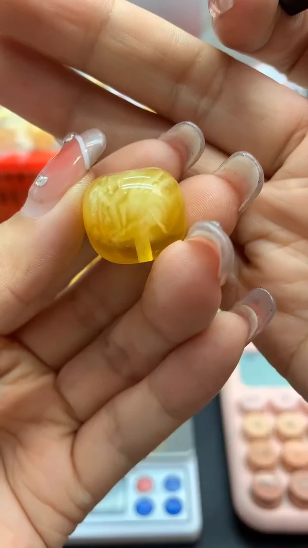 未镶嵌琥珀珠宝奇石2009