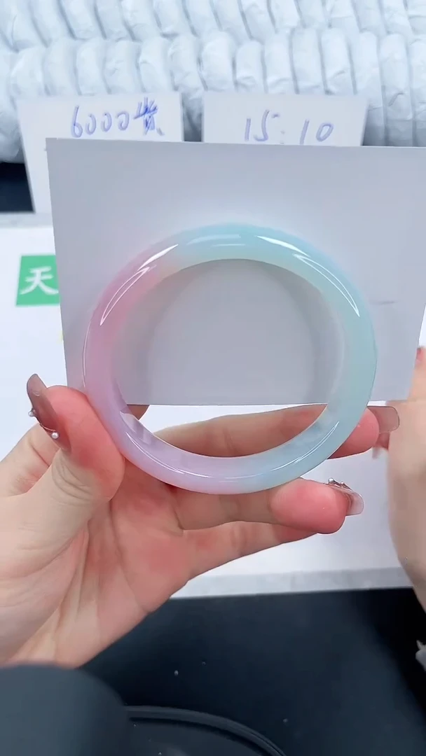 【闪购商品】石英质玉手镯未镶嵌80-59.2