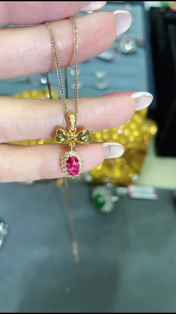 吊坠（不含链）18K金镶嵌红宝石1