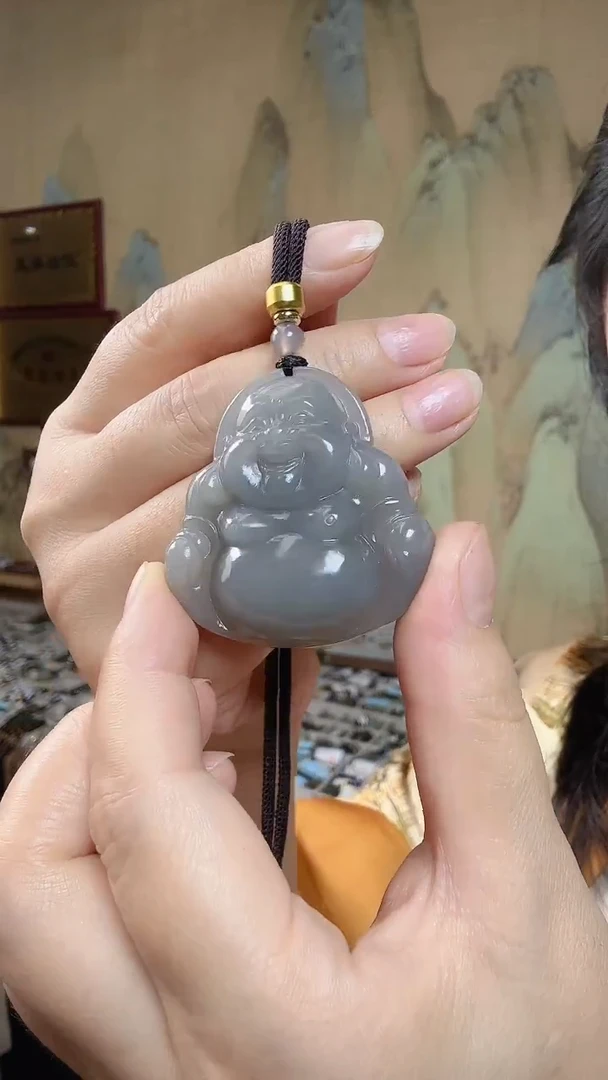 颈饰未镶嵌和田玉.