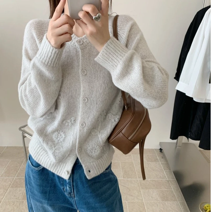 【素简.690188】秋冬新款驼羊绒手工钩花开衫重工女装上新针织衫