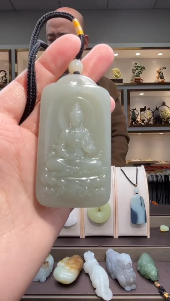 颈饰未镶嵌和田玉苏