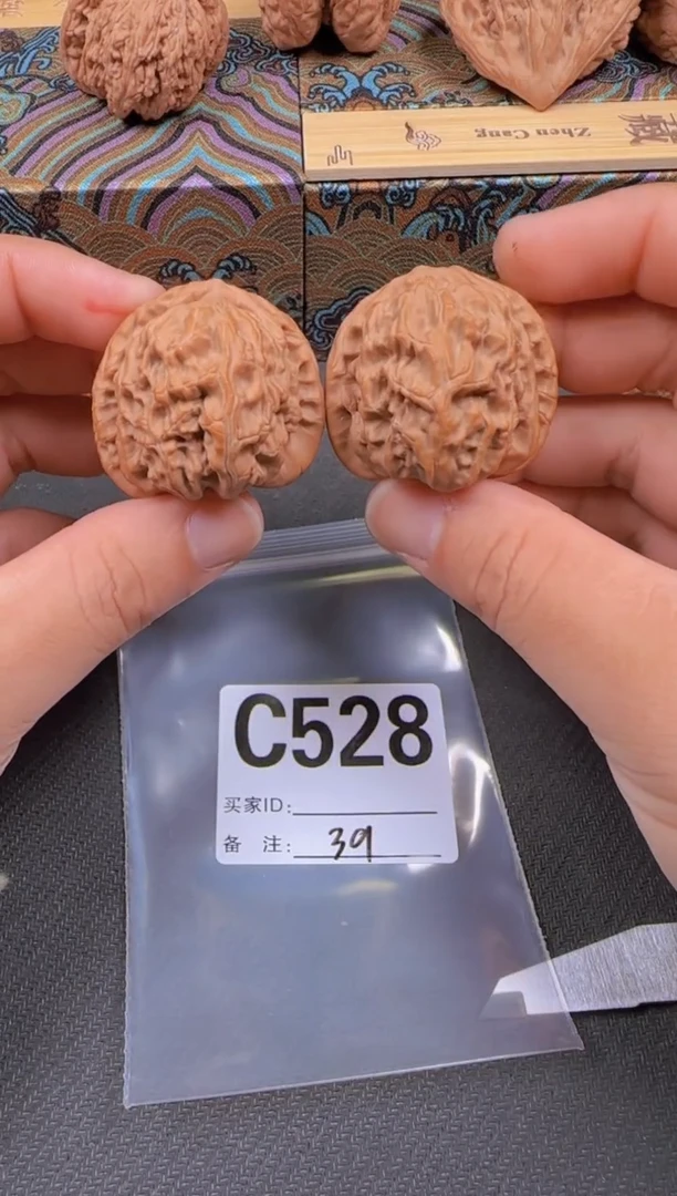 吊坠文玩核桃风*39白狮子528