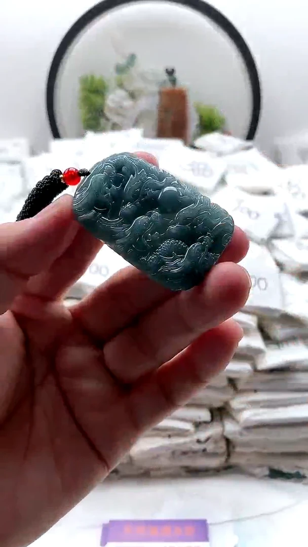 颈饰未镶嵌翡翠九龙1