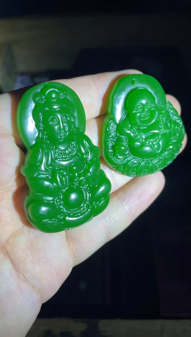 和田玉未镶嵌颈饰菠菜绿观音弥勒佛1套