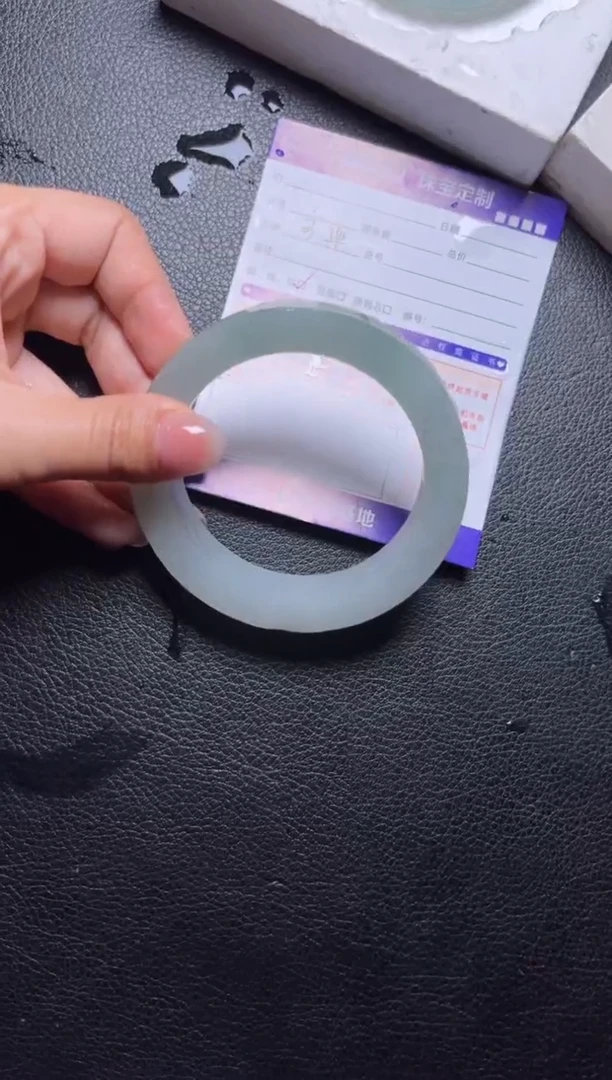 未镶嵌手镯定制翡翠涛*?定制不退不换