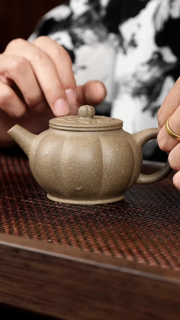茶壶紫砂岩中泥灯笼{青}