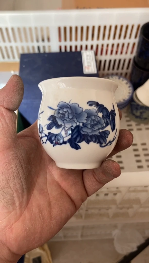 杯无运费险有瑕疵的摄影的产品有使用过的痕迹有点脏介意勿拍